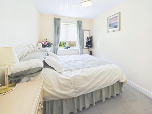 3 bed Detached Bungalow for sale Image 11
