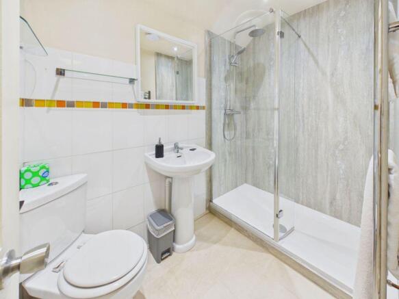 4 bed Cottage for sale Image 11