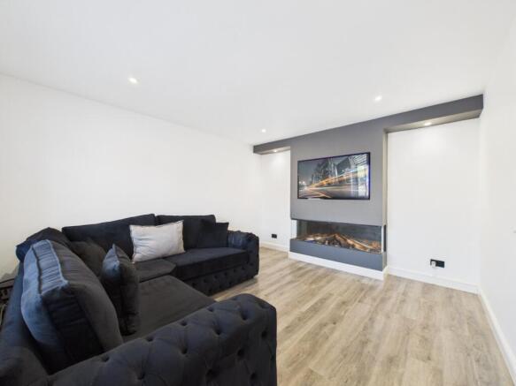 Englefield Avenue, Connah's Quay, Deeside, Flintshire, CH5 4SU photo 4