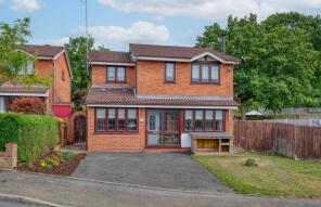 18, Church Down Close, Redditch B97 5ND