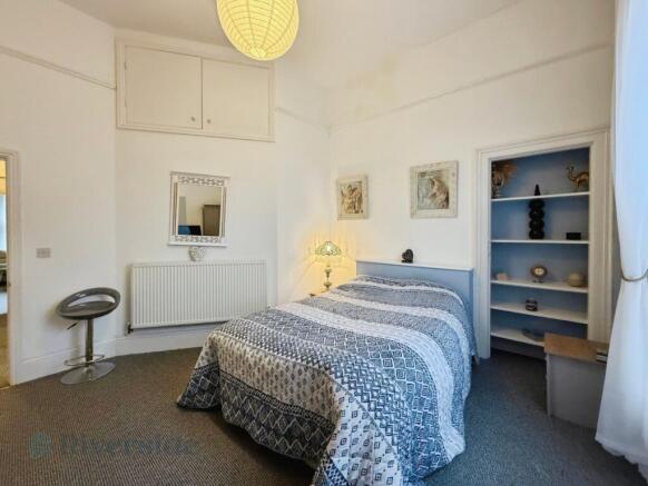 2 bed Apartment for sale Image 8