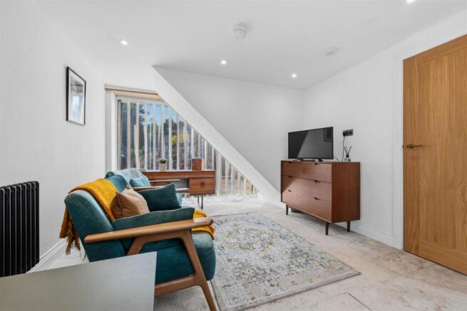 Living Room to window.jpg