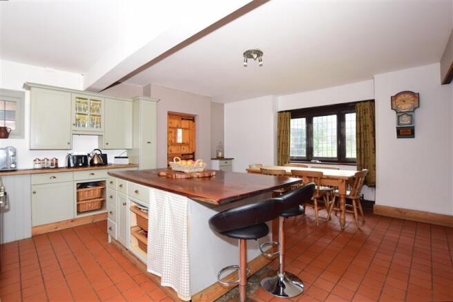 Kitchen/Dining Room