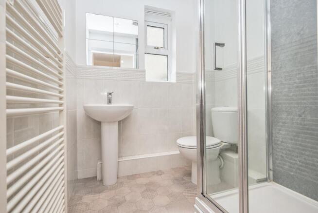 4 bed Terraced for sale Image 8