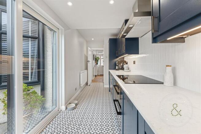 Toftingall Ave, Hern Crabtree (4).jpg