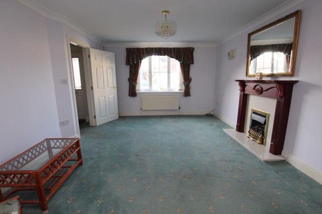 Lounge end of ...