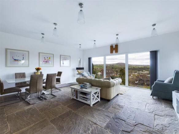 Kitchen/Living Area