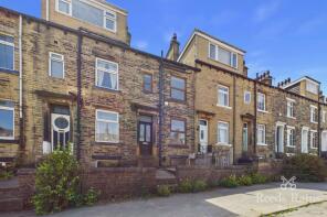 16, Glen Terrace, Savile Park, Halifax HX1 2YN