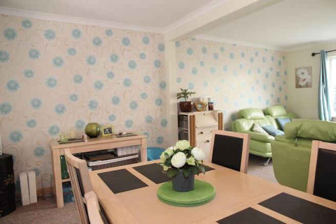 lounge/diner