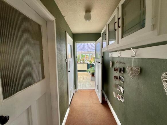 4 bed Flat for sale Image 7