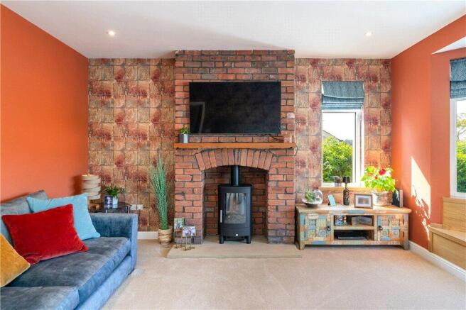4 bed Detached for sale Image 5
