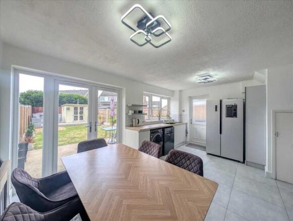 Kitchen / Diner