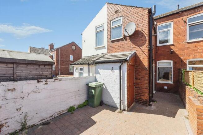 2 bed Terraced for sale Image 4
