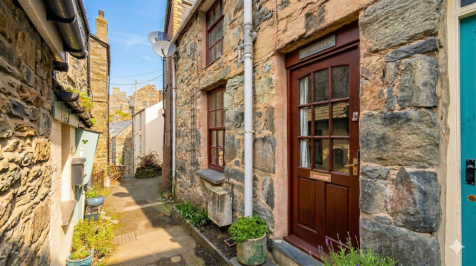 Barmouth, LL42