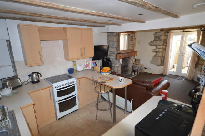 Photo 4