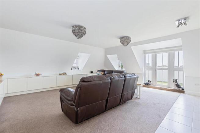 Langdale Mansions_11.jpg