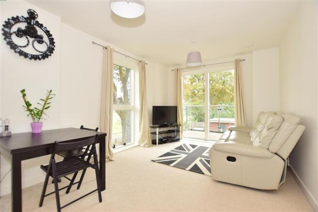 Kitchen/ Living Area