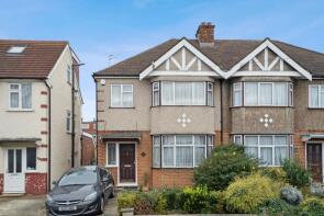 15, Chestnut Drive, Pinner HA5 1LX