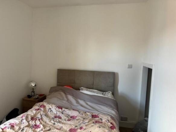 3 bed Terraced for sale Image 8