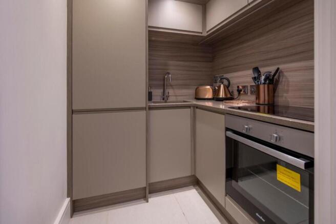 1 bed Flat to rent Image 11