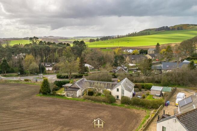ROWAN COTTAGE AUCHTERHOUSE DUNDEE DD3 0QN 130426 E