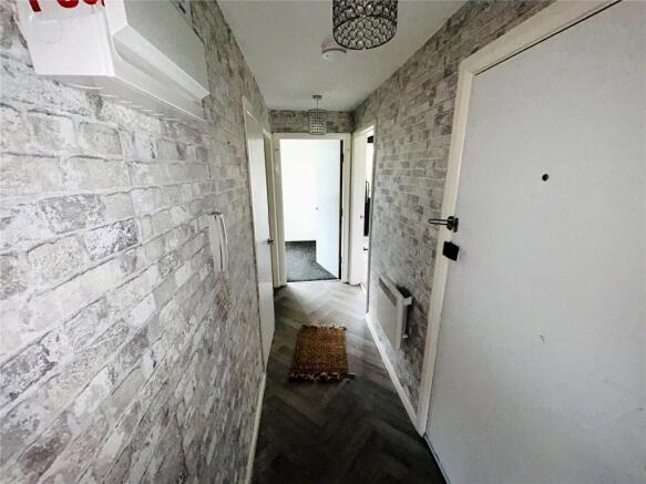 2 bed Flat for sale Image 9