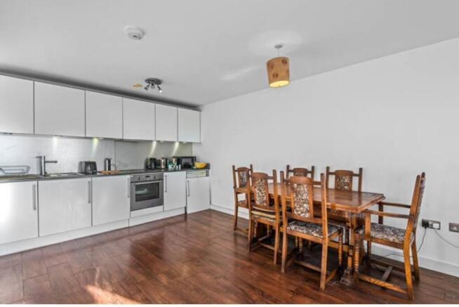 WhatsApp Image 2025-11-07 at 16.06.40 (5).jpeg