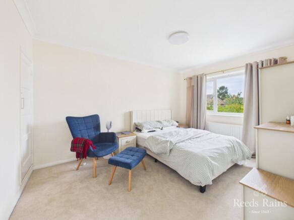 3 bed Semi-Detached for sale Image 8
