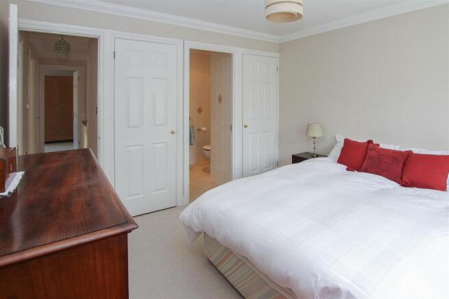 Peartree Close, Doddinghurst photo 4