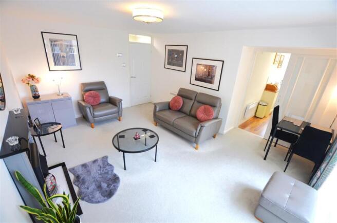Lounge.
