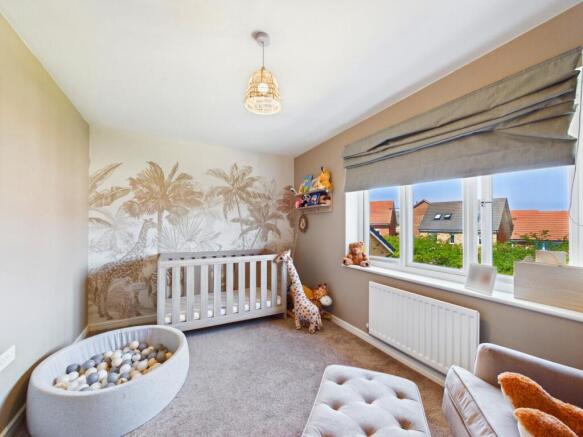 3 bed Semi-Detached for sale Image 8