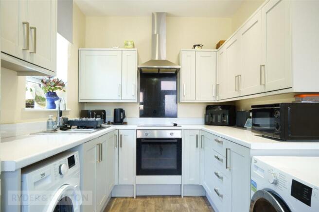3 bed Semi-Detached for sale Image 7