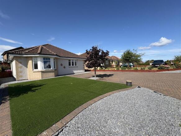 2 Taylor Place, Elgin