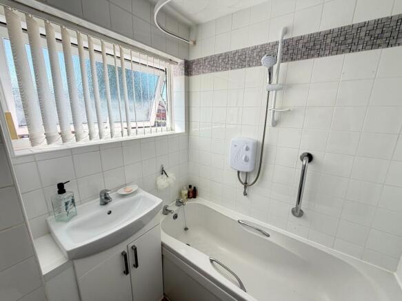 2 bed Terraced for sale Image 11