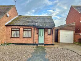 9, Primrose Way, Bradwell NR31 8RN