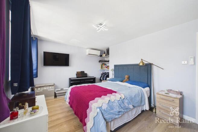 2 bed Semi-Detached for sale Image 9