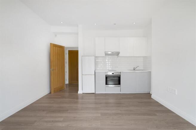 Flat E, 129 Wellmeadow Road - LFrpuhyDPeMBtstgYZCS