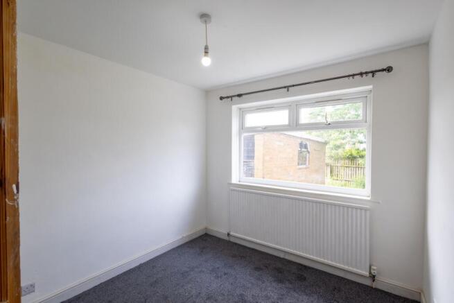 3 bed Semi-Detached to rent Image 10