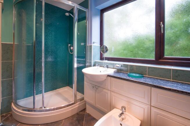 Master en-suite