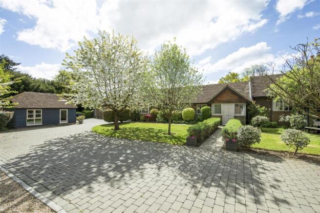 house. estate agency