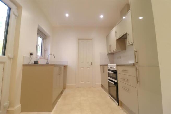 Kitchen 2.jpg