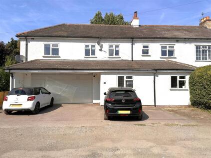 Floral Villas, Sutton-On-Trent, Newark