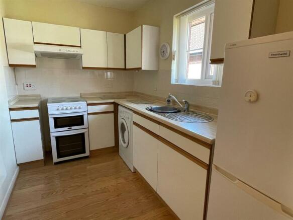 Kitchen..jpg