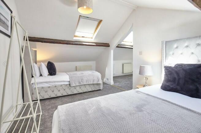 2 bed Maisonette to rent Image 6