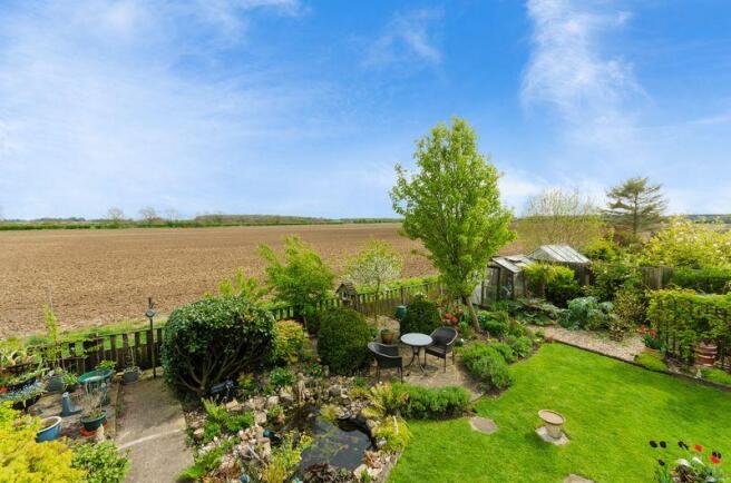 Rear garden/op...