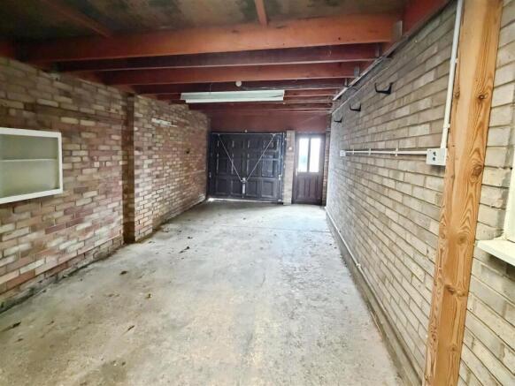 Garage.jpeg