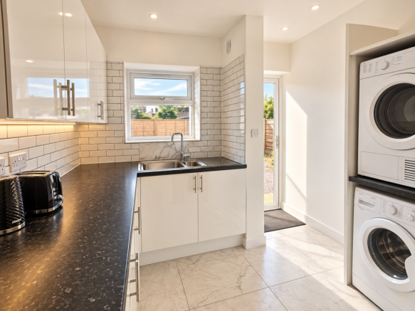 Kitchen 2