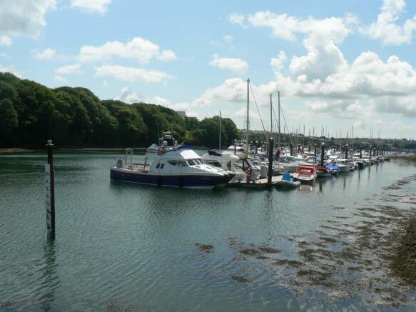 Neyland marina 1.jpg
