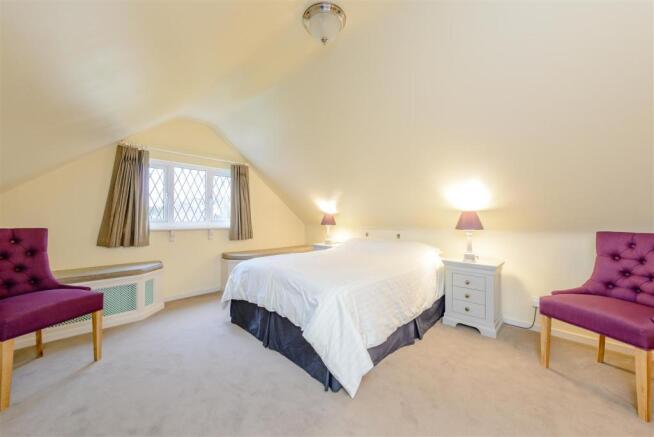8374493-interior38.jpg