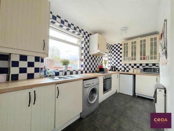 Kitchen 2 (18).jpg